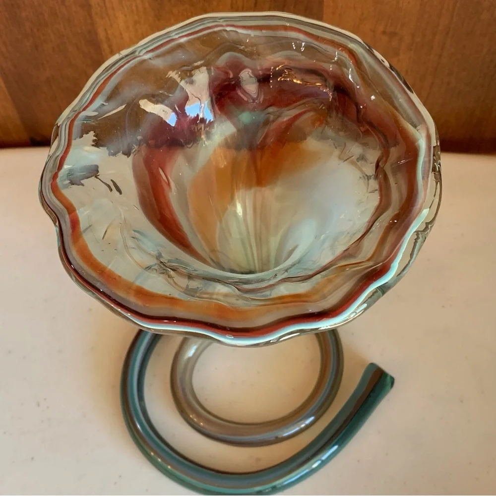 Trumpet Hand Blown Art Glass Vase With Swirl Circle Base - Picture 3 of 7